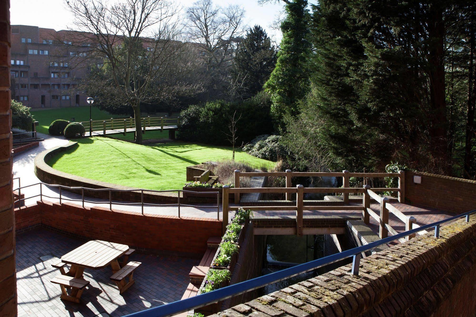Robinson College - University Of Cambridge CBG Exterior foto